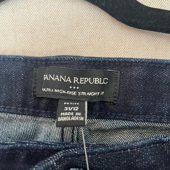 NWT Banana Republic Ultra High Rise straight Leg in rinse - Picture 6 of 7